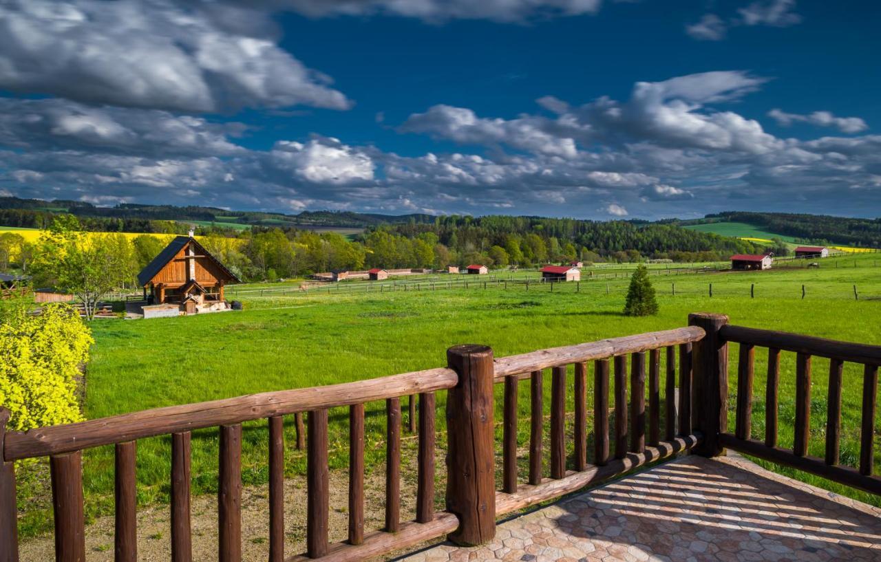 מלון Hermanicky Ranch Jestrebice מראה חיצוני תמונה
